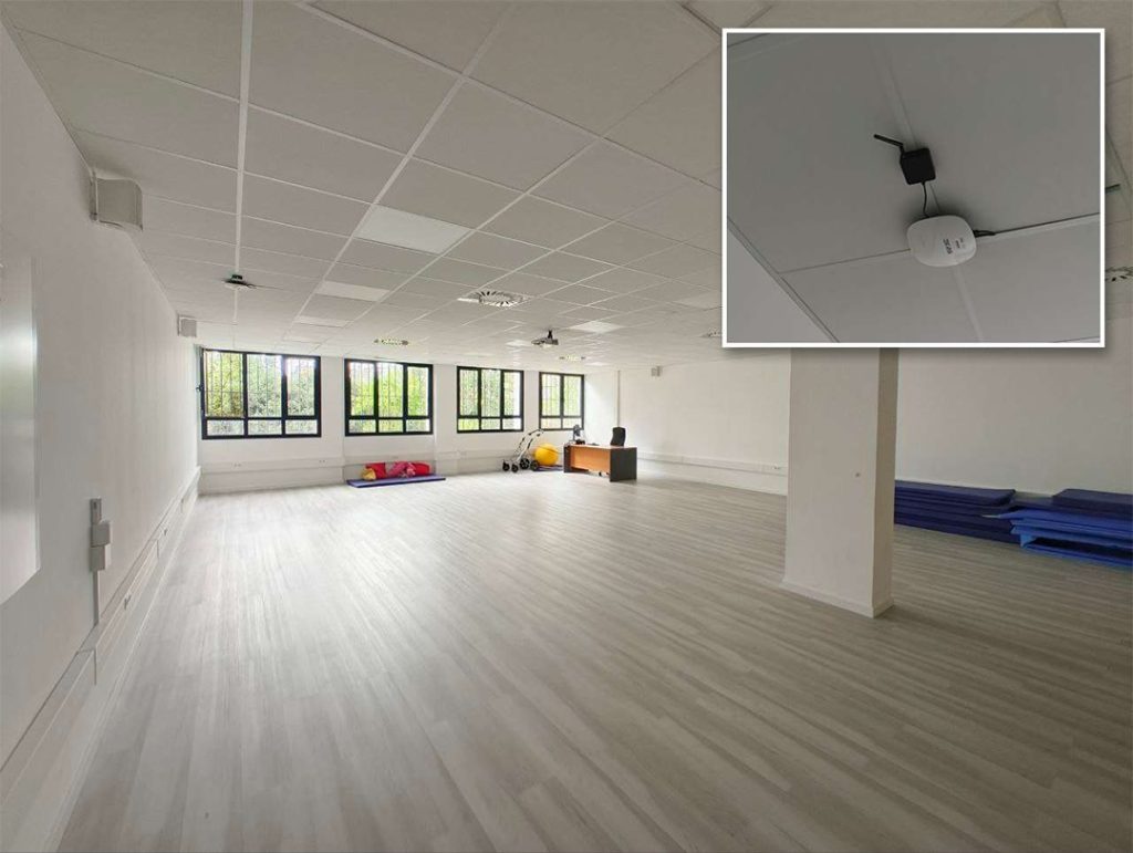 Sensor-equipped teaching space: the IoT network watches over environmental conditions by reusing the HPE Aruba access points already present on campus (detail). radon sensors