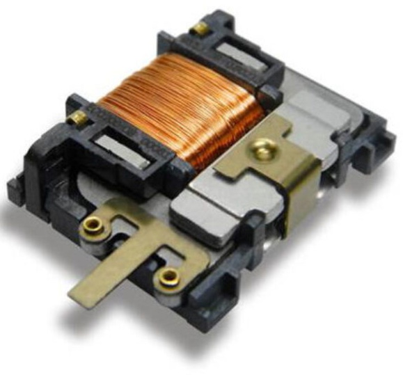Kinetic energy harvester ECO 200
In combination with a wireless switch module, the kinetic energy converter enables numerous battery-free switch applications.
